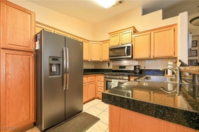 /international/us/2110-los-feliz-street-las-vegas-nv-110097984593/