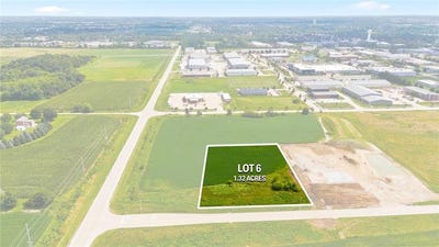 /international/us/anchor-dr-lot-6-hiawatha-ia-110105276806/