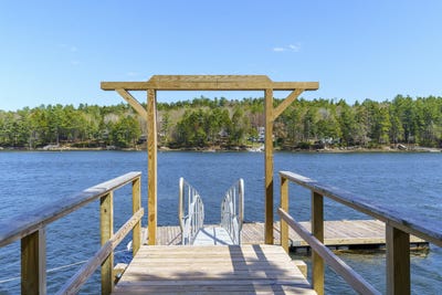 /international/us/cushman-point-road-wiscasset-me-110107998834/