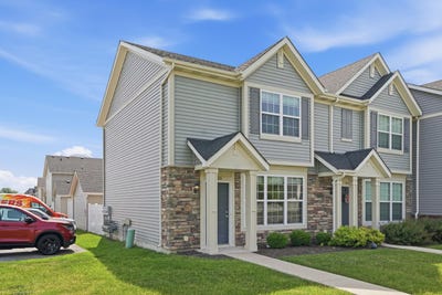 /international/us/11351-rhode-island-street-crown-point-in-110108572385/