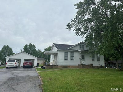 /international/us/104-w-jasper-street-steeleville-il-110107573082/