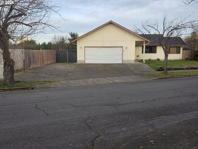 /international/us/557-s-44th-st-springfield-or-110106269175/