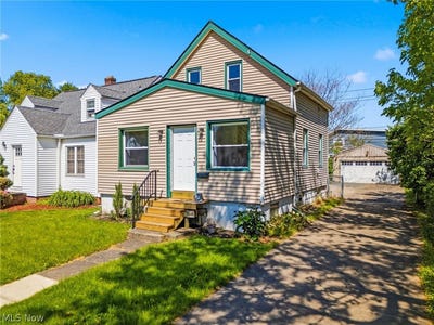 /international/us/4131-w-210th-street-fairview-park-oh-110108195545/