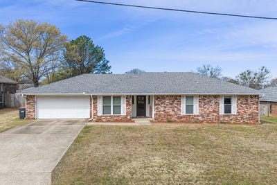 /international/us/1509-n-11th-street-van-buren-ar-110106536103/