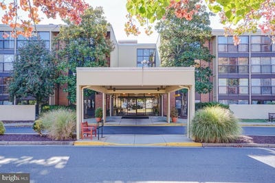 /international/us/2921-n-leisure-world-boulevard-silver-spring-md-110103389573/