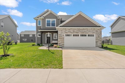 /international/us/305-newhaven-lane-savoy-il-110107685133/