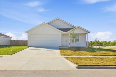 /international/us/113-meadowbrook-drive-odem-tx-110120408971/