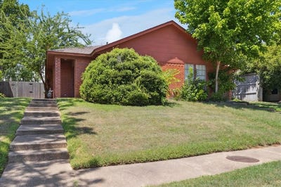 /international/us/2106-valleywood-drive-arlington-tx-110101125286/