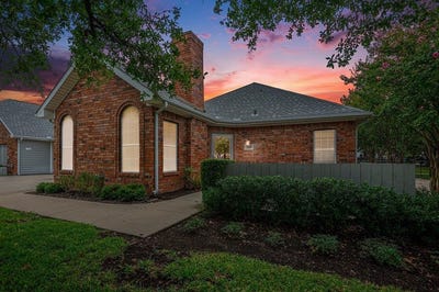 /international/us/6120-haley-lane-fort-worth-tx-110102050295/