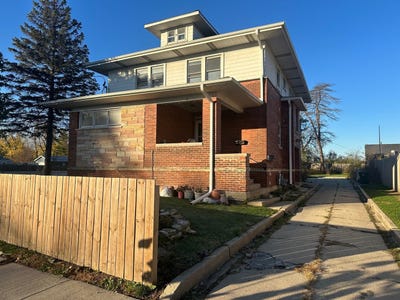 /international/us/6-s-monterey-avenue-villa-park-il-110104150277/