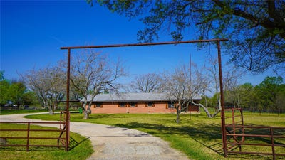 /international/us/19761-n-state-highway-34-terrell-tx-110106791445/
