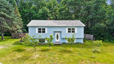 /international/us/1392-carmel-road-n-hampden-me-110108980233/