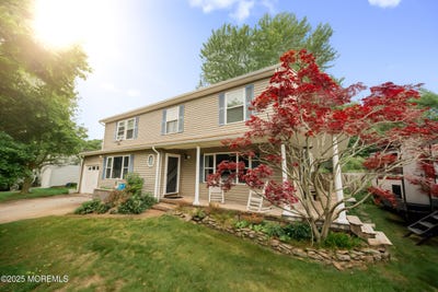 /international/us/507-laurelwood-drive-lanoka-harbor-nj-110100355478/