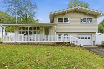 /international/us/158-rocky-hill-road-hadley-ma-110120037986/