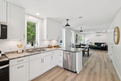 /international/us/3-cedar-bend-boothbay-me-110097580674/