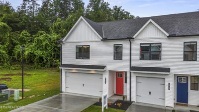/international/us/8851-chapman-trace-way-knoxville-tn-110100241927/