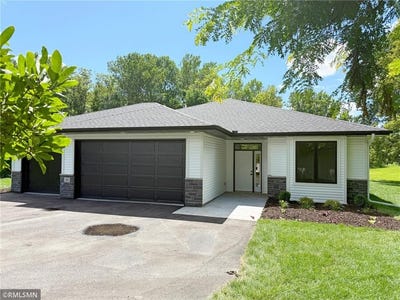 /international/us/30-cedar-court-annandale-mn-110101073823/