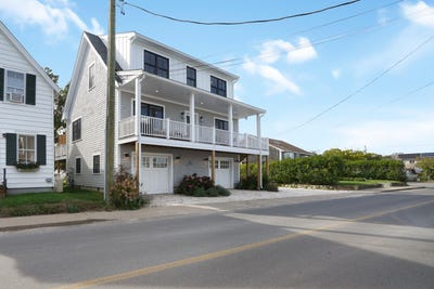 /international/us/33-lagoon-pond-road-vineyard-haven-ma-110108858644/