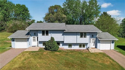 /international/us/1349-easter-lane-eagan-mn-110108349400/