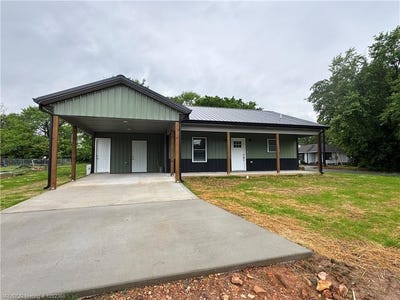 /international/us/8-w-main-st-westville-ok-110120459602/