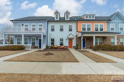 /international/us/1098-herrons-ferry-road-rock-hill-sc-110106229816/