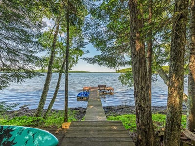 /international/us/16562-baker-ln-eagle-river-wi-110100465538/