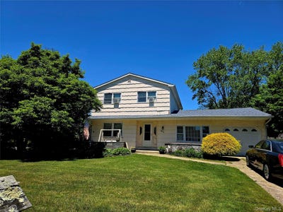 /international/us/211-babylon-street-islip-terrace-ny-110108751902/