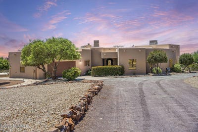 /international/us/5006-apex-mine-road-las-cruces-nm-110108587257/