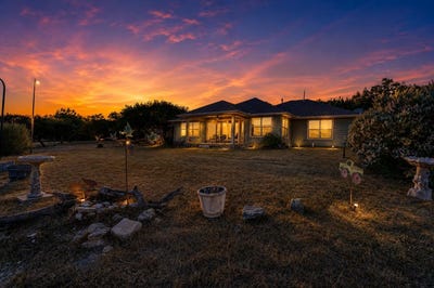 /international/us/2400-cr-330-road-burnet-tx-110110333158/