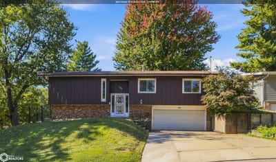 /international/us/156-crestview-drive-burlington-ia-110120450683/