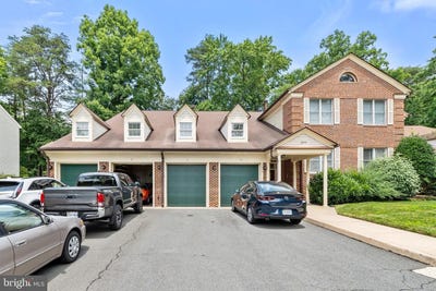 /international/us/7254-glen-hollow-ct-54-3-annandale-va-110107908238/