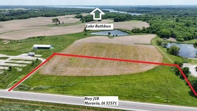 /international/us/rr-hwy-j18-moravia-ia-110108480386/