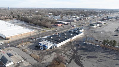 /international/us/3316-3410-s-dort-highway-flint-mi-110108656891/
