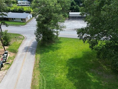 /international/us/129-green-forest-drive-toccoa-ga-110100428755/
