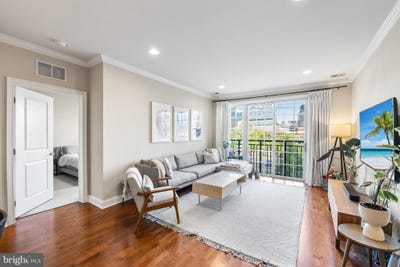 /international/us/700-commodore-court-philadelphia-pa-110107820287/