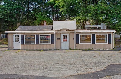 /international/us/165-massachusetts-ave-lunenburg-ma-110106723183/