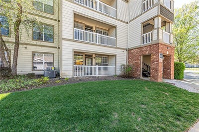 /international/us/4261-ne-meadow-creek-circle-fayetteville-ar-110107207066/