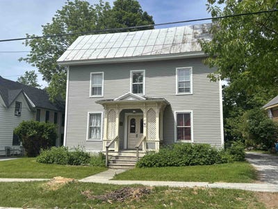 /international/us/27-upper-welden-street-st-albans-city-vt-110108534398/