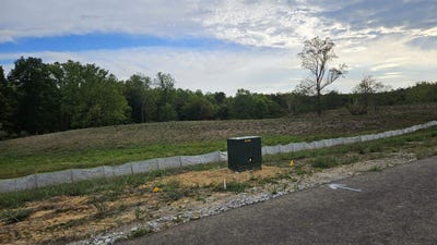 /international/us/4-aberdeen-drive-ona-wv-110095368481/