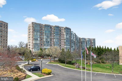/international/us/19355-cypress-ridge-terrace-leesburg-va-110106560741/