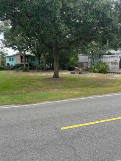 /international/us/410-5th-ave-n-surfside-beach-sc-110102603464/