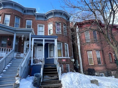 /international/us/13-liberty-wh-street-newburgh-ny-110106214719/