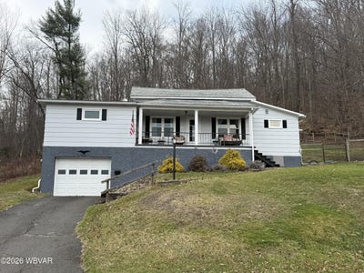 /international/us/102-davis-street-blossburg-pa-110107723496/
