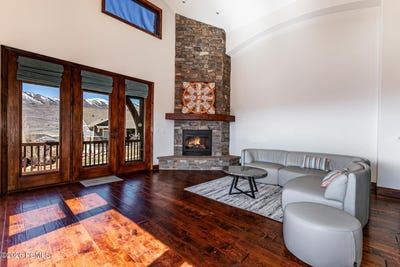 /international/us/5326-n-oldgate-road-heber-city-ut-110106563205/