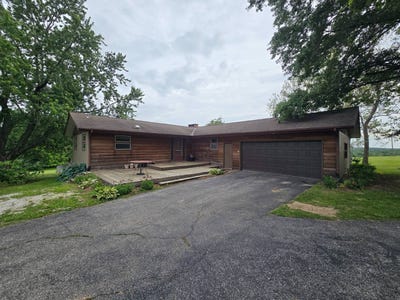 /international/us/12351-e-820th-st-colchester-il-110106844437/