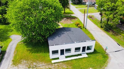 /international/us/125-w-indiana-avenue-whitwell-tn-110107082929/