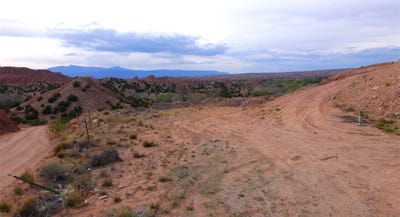 /international/us/54-el-potrero-road-chimayo-nm-110107399514/