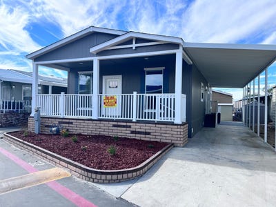 /international/us/1445-w-florida-ave-hemet-ca-110103189460/