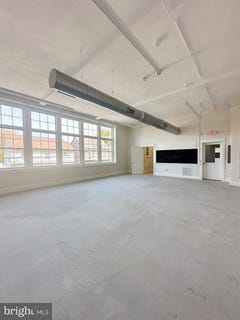 /international/us/2631-mount-road-aston-pa-110105329473/