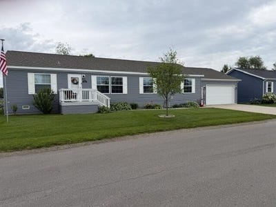 /international/us/3688-hollyfield-drive-cedar-springs-mi-110109060922/